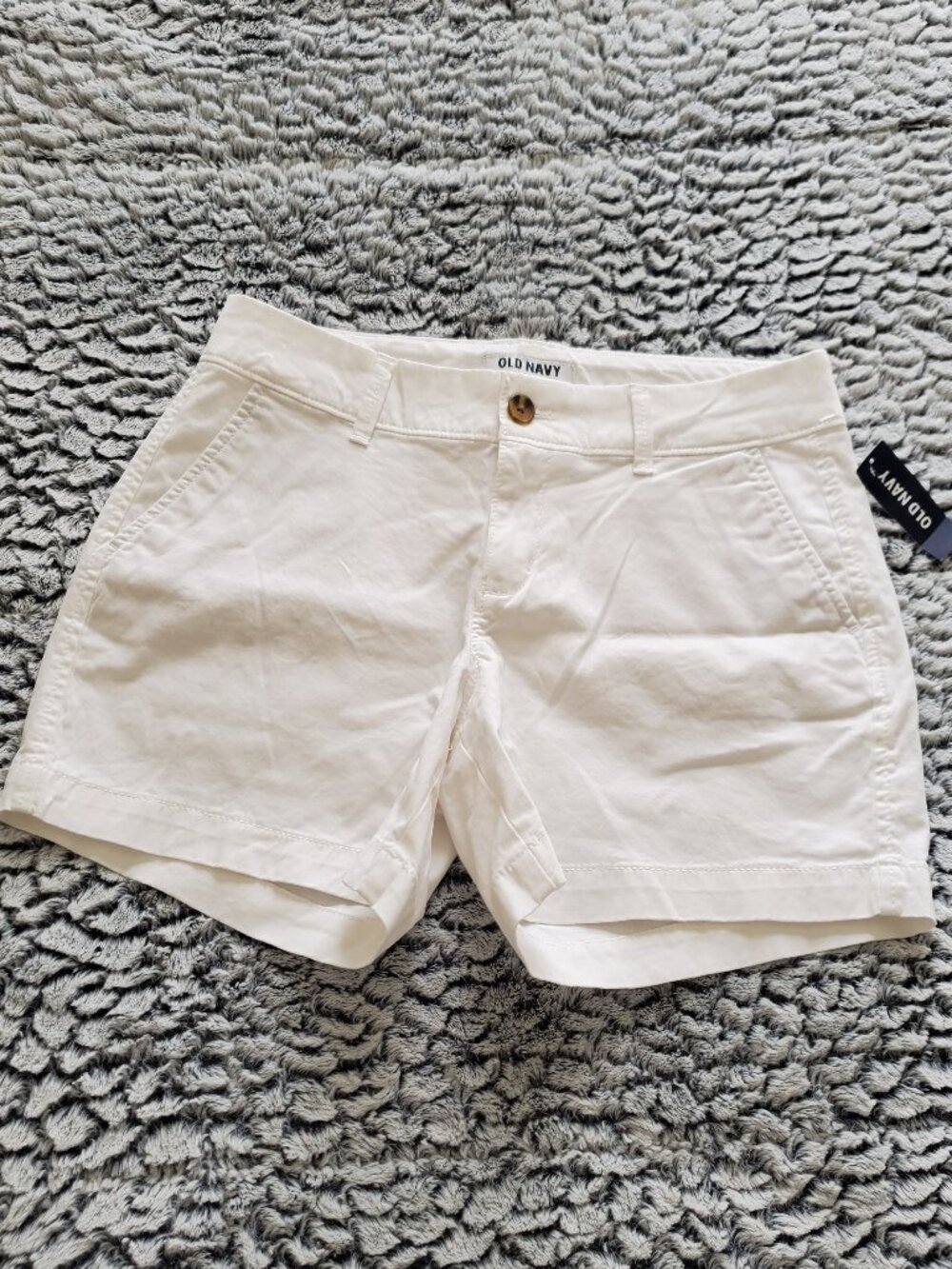 NWT Old Navy White Chino Shorts